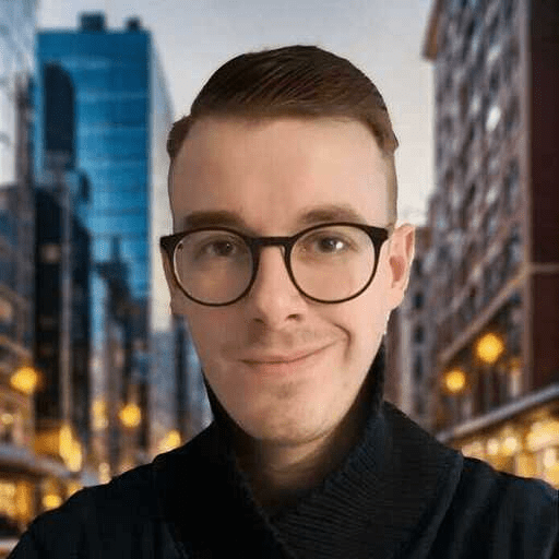 Jonny Richards headshot
